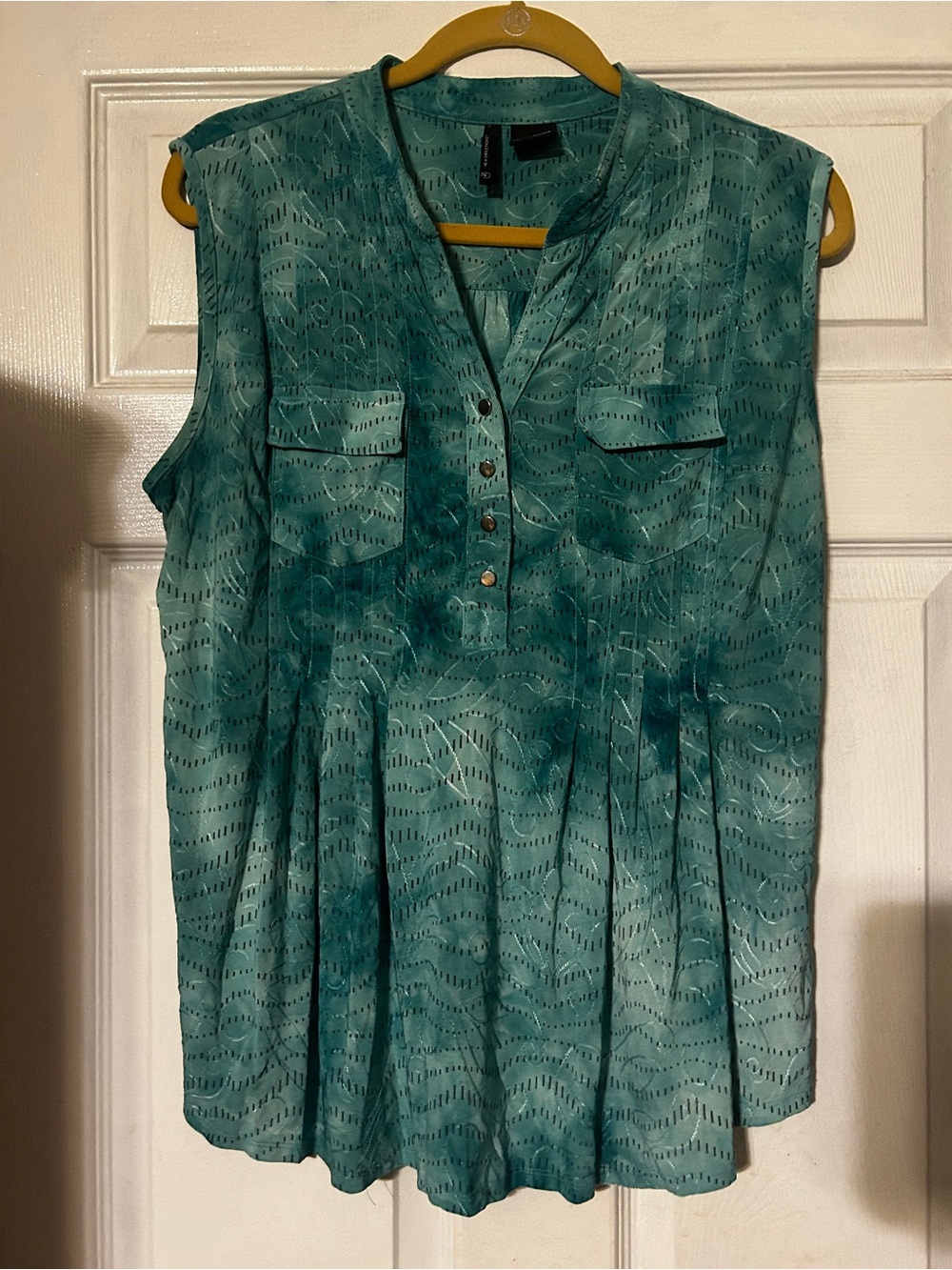 new directions Teal Patterned Sleeveless Pleat-Front Blouse